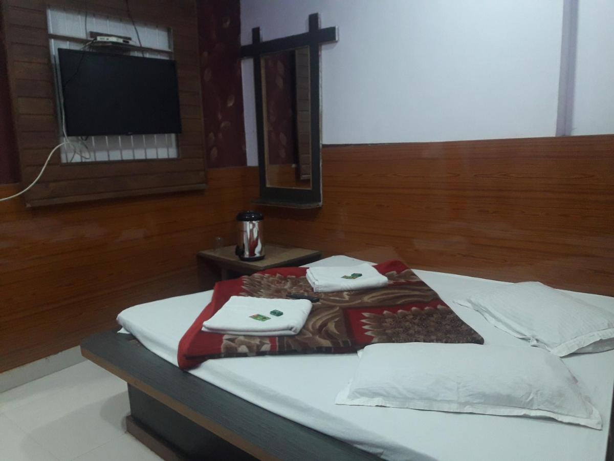 Hotel Rajvihar Pachmarhī Zewnętrze zdjęcie