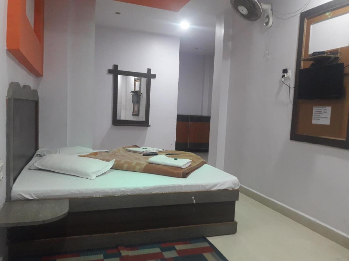 Hotel Rajvihar Pachmarhī Zewnętrze zdjęcie