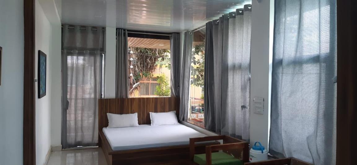 Hotel Rajvihar Pachmarhī Zewnętrze zdjęcie
