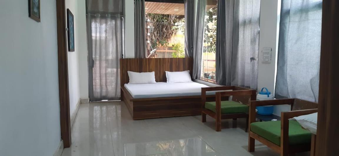 Hotel Rajvihar Pachmarhī Zewnętrze zdjęcie