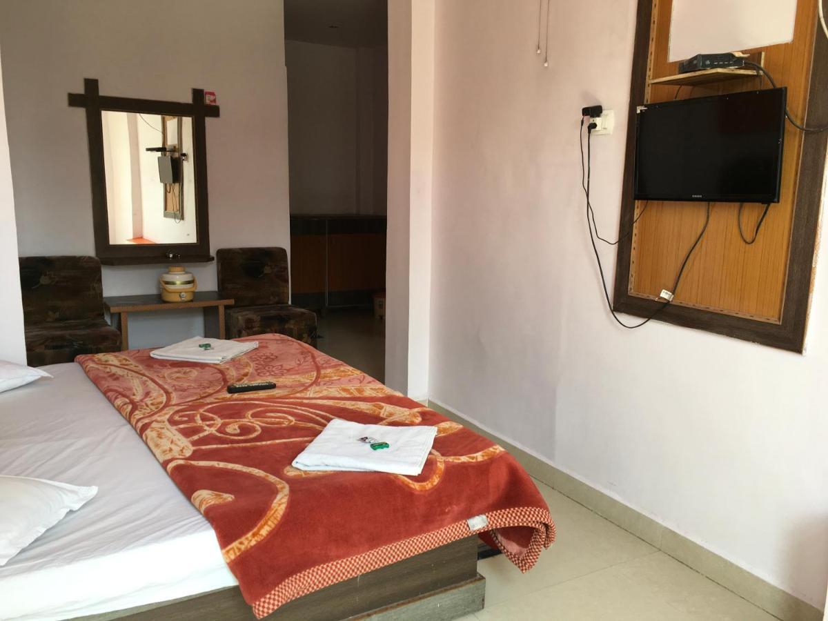 Hotel Rajvihar Pachmarhī Zewnętrze zdjęcie